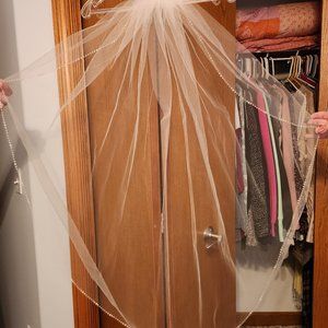Pearl Fingertip Length Veil